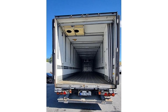 Schmitz Trailer Reefer Flower Width & Dual Temp & Double Stock Straight 3 of 16