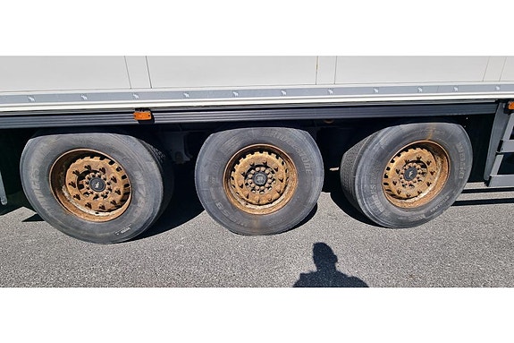 Schmitz Trailer Reefer Flower Width & Dual Temp & Double Stock Straight 4 of 16