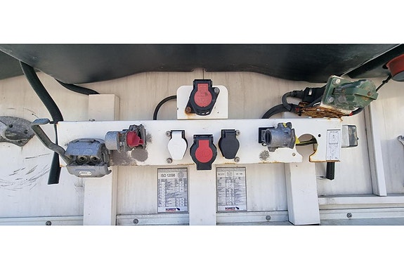 Schmitz Trailer Reefer Flower Width & Dual Temp & Double Stock Straight 5 of 16