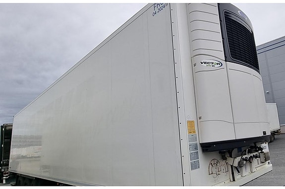 Schmitz Trailer Reefer Flower Width & Dual Temp & Double Stock Straight 10 of 13
