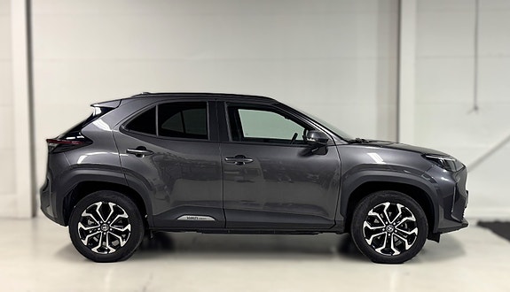 Toyota Yaris Cross 3 of 5