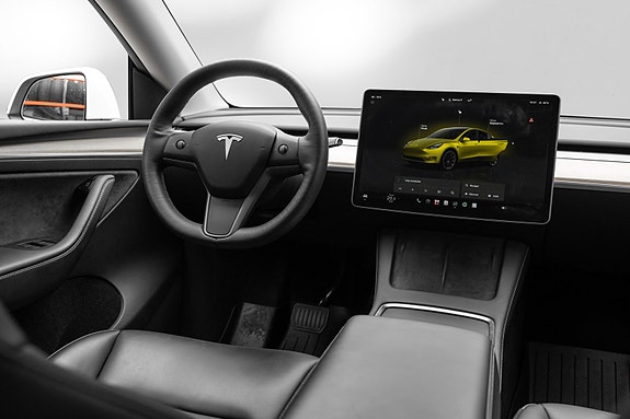 Tesla Model Y 19 of 26