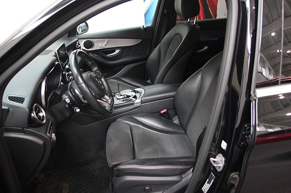 Mercedes-Benz GLC350 e 11 of 28