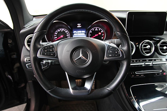 Mercedes-Benz GLC350 e 15 of 28
