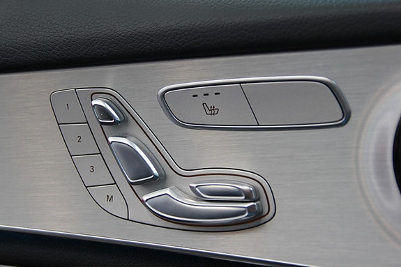 Mercedes-Benz GLC350 e 27 of 28