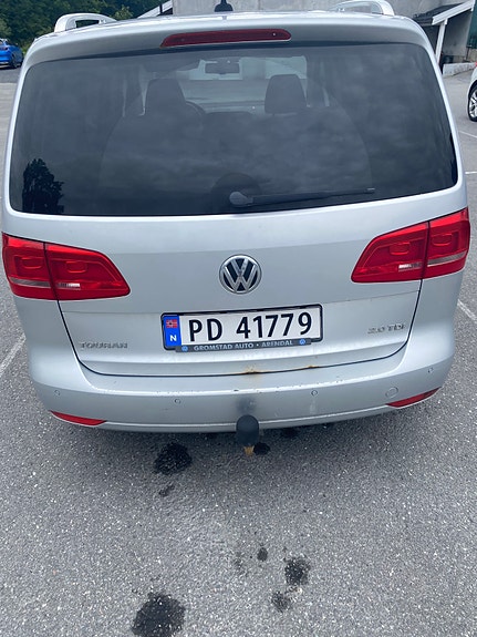 Volkswagen Touran 5 of 8