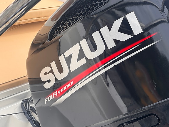 Capelli Tempest 690 m/Suzuki DF200A 4 of 11
