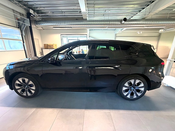 BMW iX 3 of 18