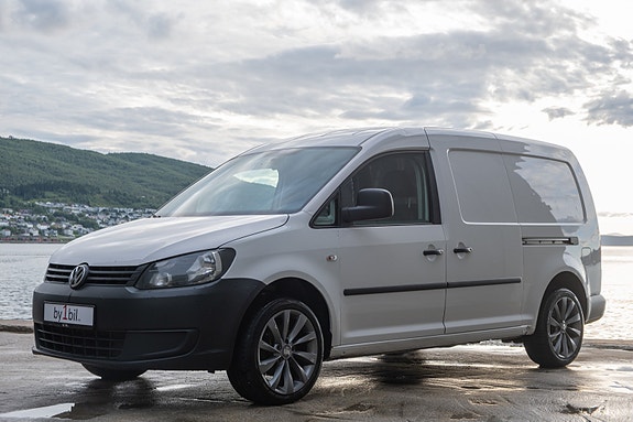 Volkswagen Caddy Maxi 2 of 5