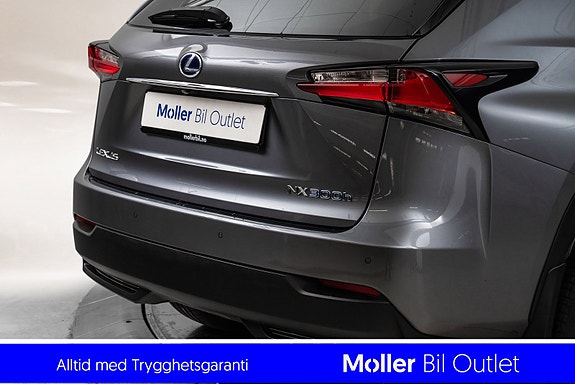 Lexus NX300h 5 of 5