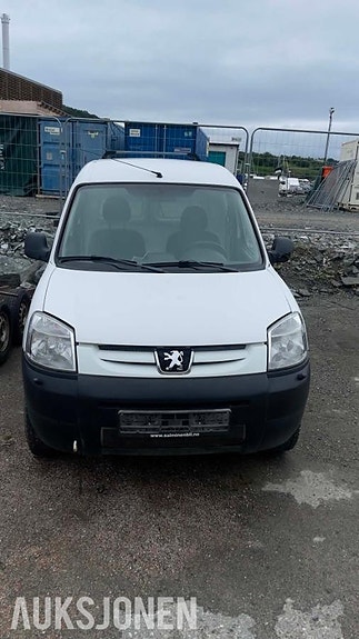 Peugeot Partner 3 of 6