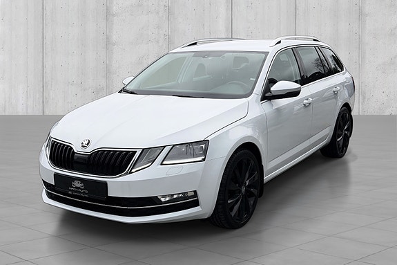 Skoda Octavia 3 of 5