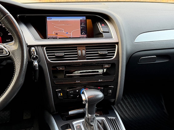 Audi A4 9 of 17