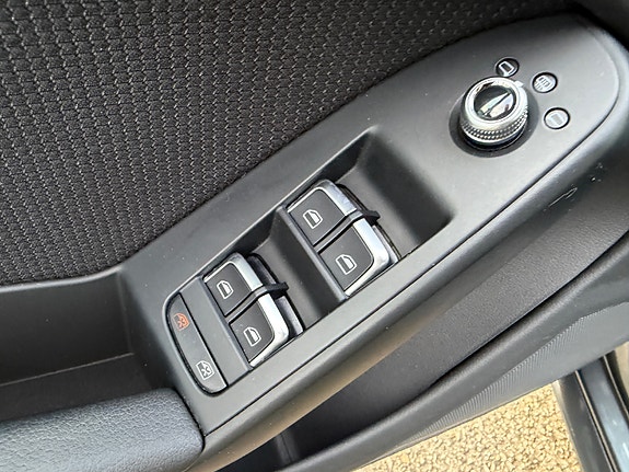Audi A4 16 of 17