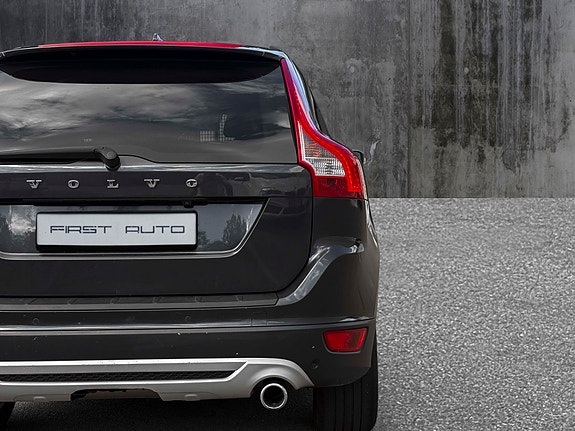 Volvo XC60 7 of 16