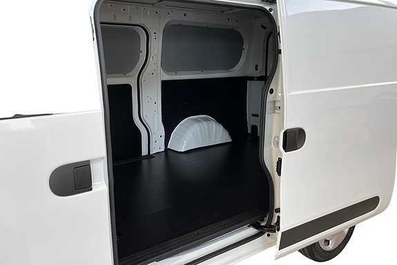 Maxus e-Deliver 5 7 of 29