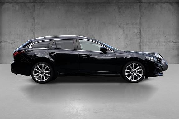 Mazda 6 4 of 5