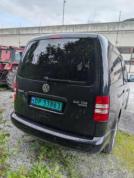 Volkswagen Caddy Maxi 4 of 8