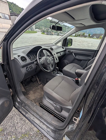 Volkswagen Caddy Maxi 7 of 8