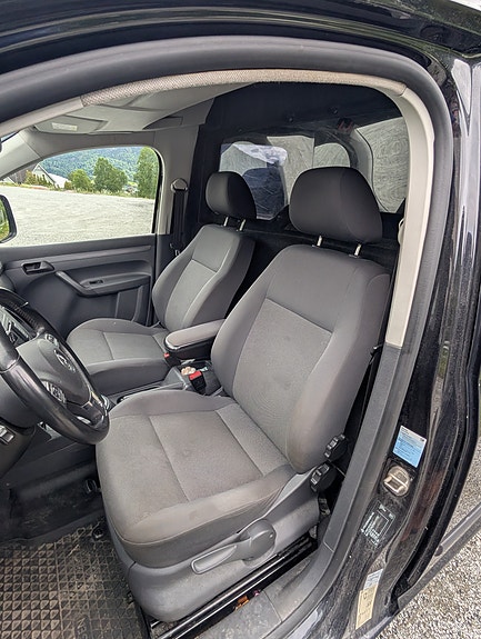 Volkswagen Caddy Maxi 8 of 8