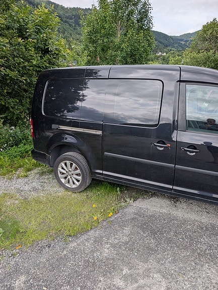 Volkswagen Caddy Maxi 3 of 8