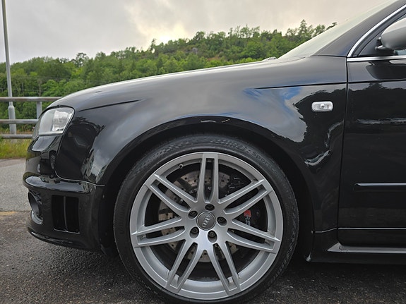 Audi RS4 26 of 30