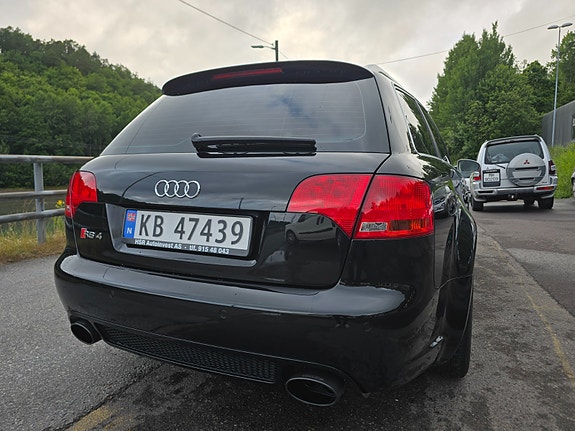 Audi RS4 15 of 30