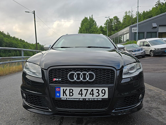 Audi RS4 4 of 30