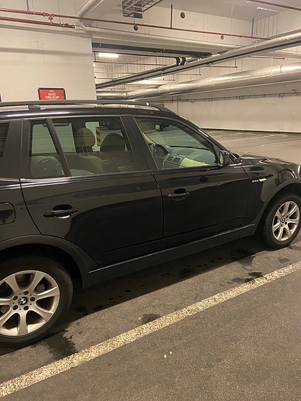 BMW X3 4 of 4