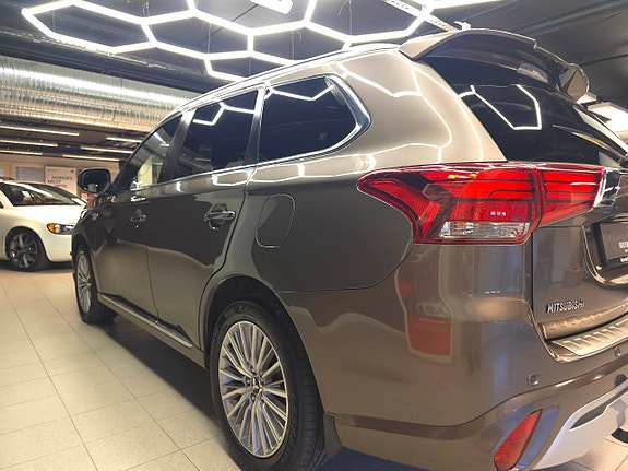 Mitsubishi Outlander 6 of 30