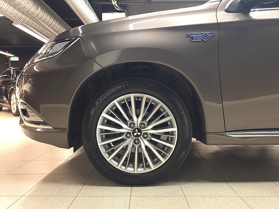 Mitsubishi Outlander 4 of 30