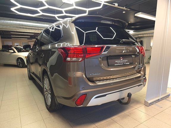 Mitsubishi Outlander 7 of 30