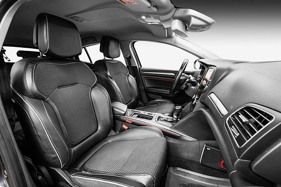 Renault Megane 12 of 30
