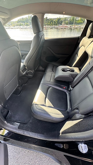Tesla Model Y 30 of 30