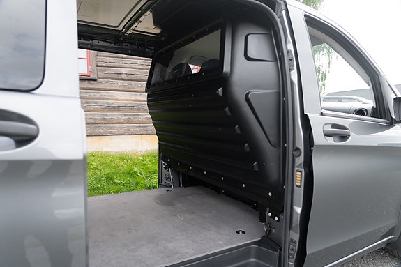 Mercedes-Benz Vito 119 23 of 25