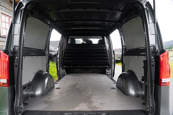 Mercedes-Benz Vito 119 21 of 25