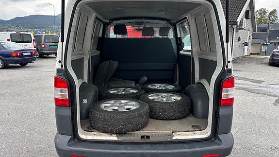 Volkswagen Transporter 10 of 30