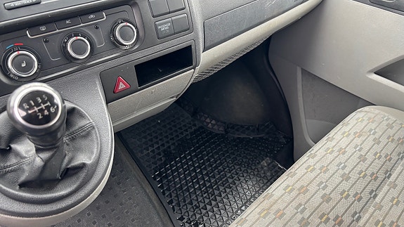 Volkswagen Transporter 18 of 30