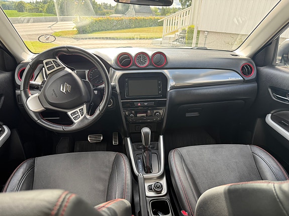 Suzuki Vitara 10 of 13