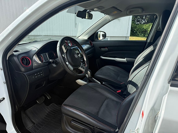 Suzuki Vitara 4 of 13