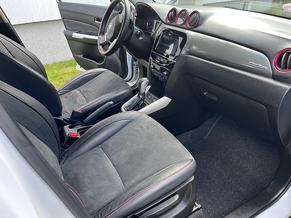 Suzuki Vitara 5 of 13