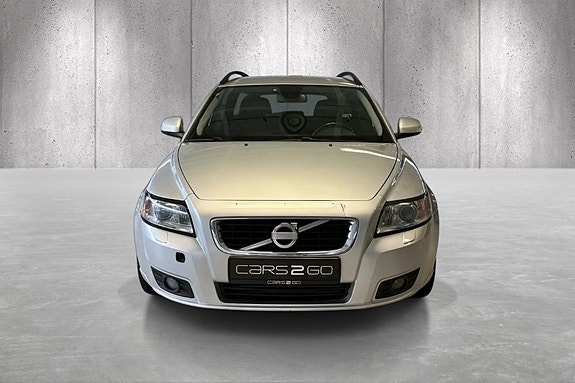 Volvo V50 5 of 5