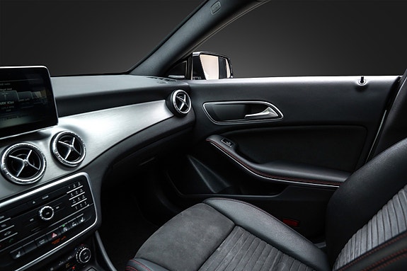 Mercedes-Benz CLA200 d 16 of 27