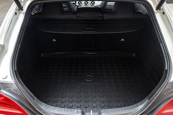 Mercedes-Benz CLA200 d 27 of 27