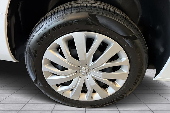 Peugeot Partner 8 of 16