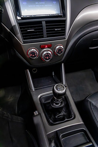 Subaru Forester 15 of 30
