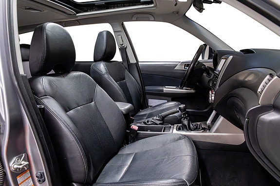 Subaru Forester 25 of 30