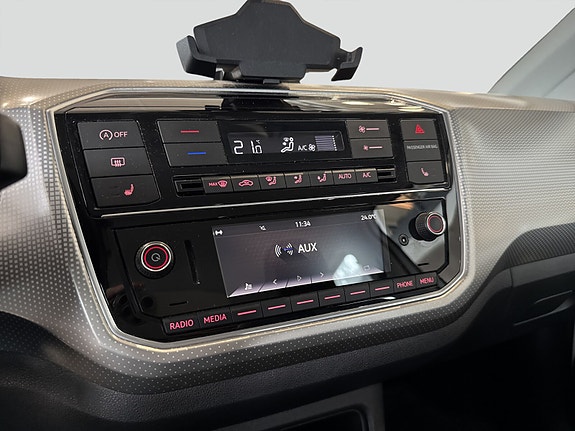 Volkswagen UP! 12 of 17