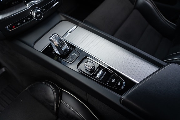 Volvo XC60 22 of 27