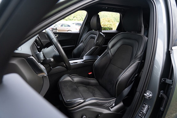 Volvo XC60 14 of 27